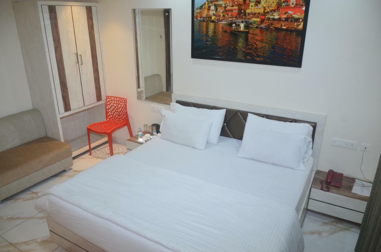 فاراناسي Hotel Tamilnadu Kashi المظهر الخارجي الصورة