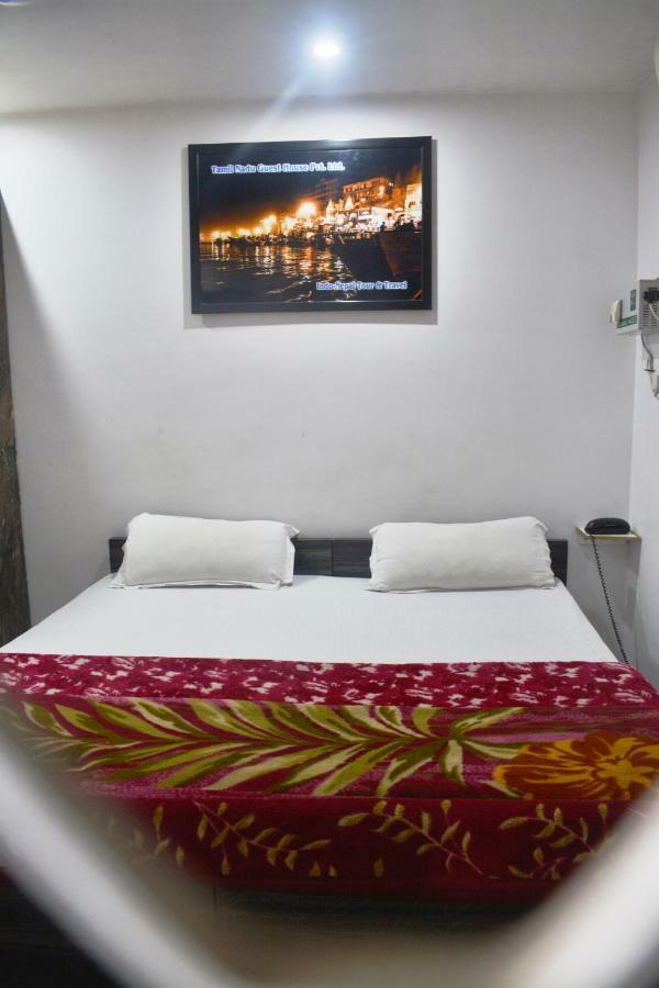 فاراناسي Hotel Tamilnadu Kashi المظهر الخارجي الصورة