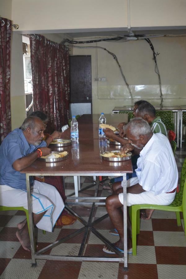 فاراناسي Hotel Tamilnadu Kashi المظهر الخارجي الصورة