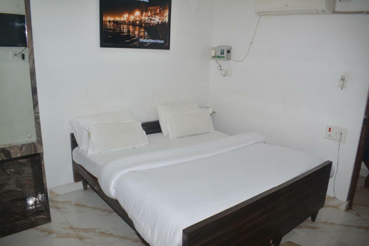 فاراناسي Hotel Tamilnadu Kashi المظهر الخارجي الصورة